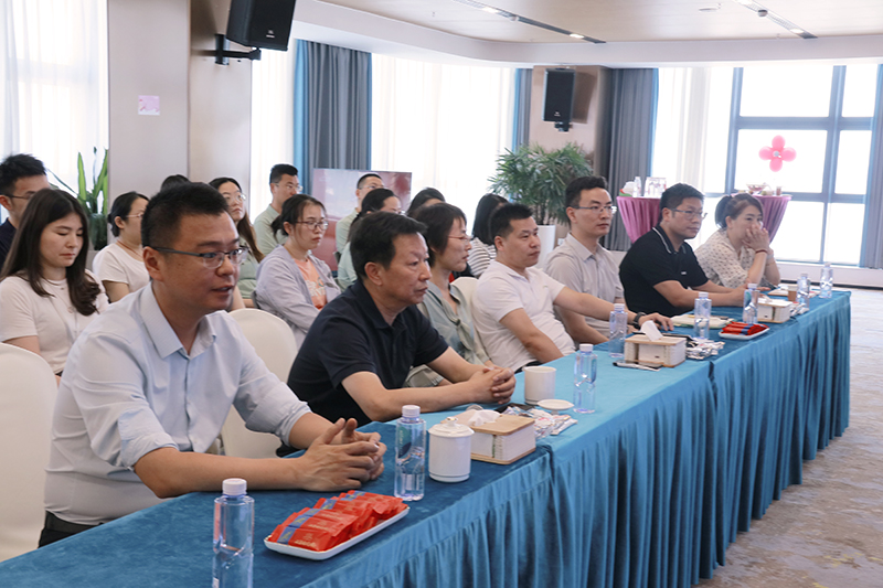 二十一载 智造未来丨贺菠菜担保网股份廿一诞辰，，，，，，再启新篇